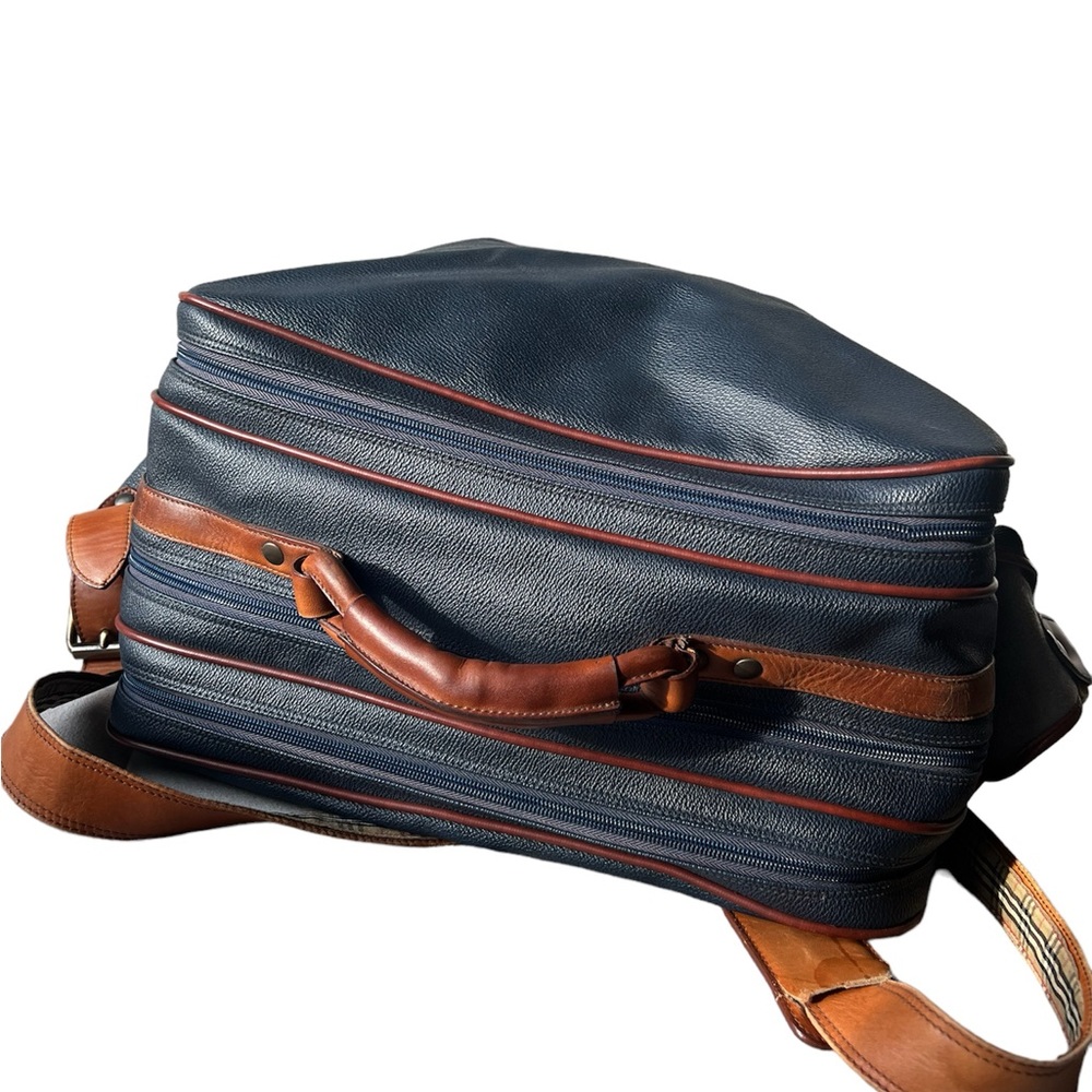Authentic Burberrys Large travel Bag - Picture 2 of 12